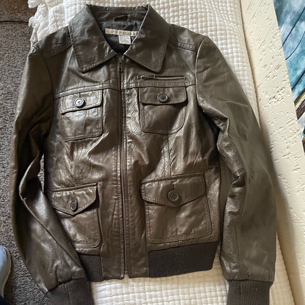 Women’s medium leather jacket